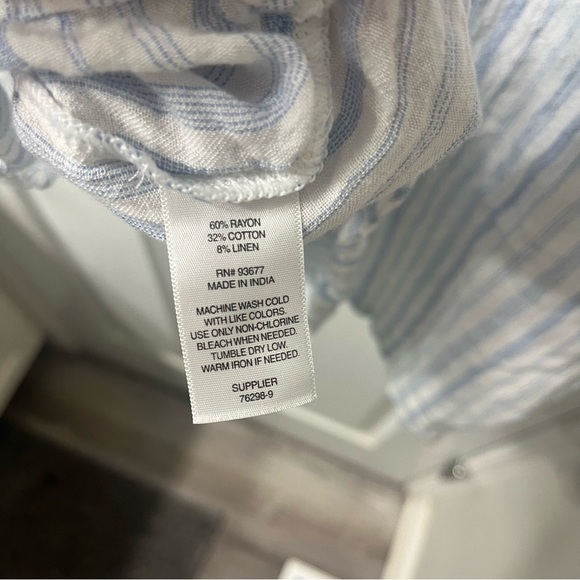 Women’s XXL (bundle of 2) Blue and white linen striped beach blouses - Picture 8 of 8